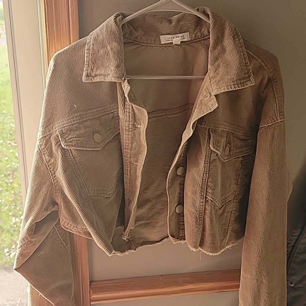 Cropped corduroy jacket
